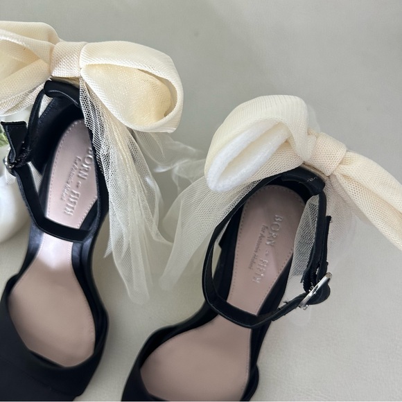 ANTONIO MELANI x Born on Fifth Elle Satin Tulle Bow
Back Heels - Picture 10 of 15